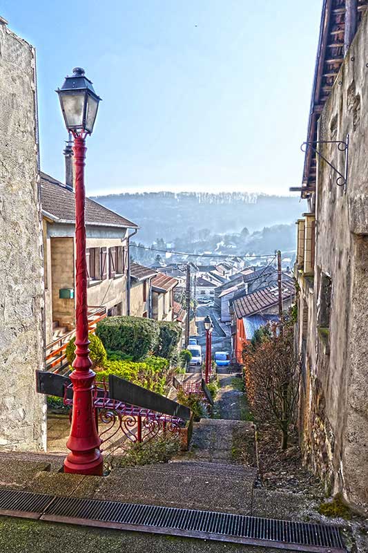 Eine romantische Straße in Frankreich